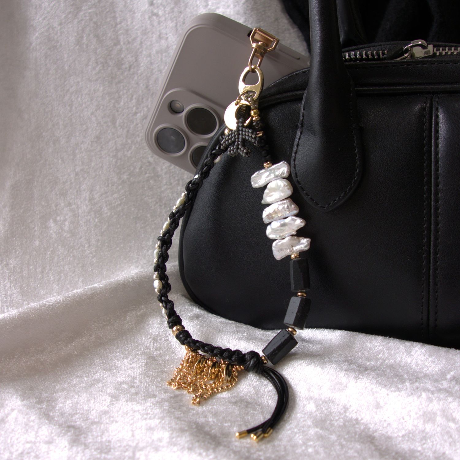 Mind Flight Phone Charm - 5610 LUNATIC