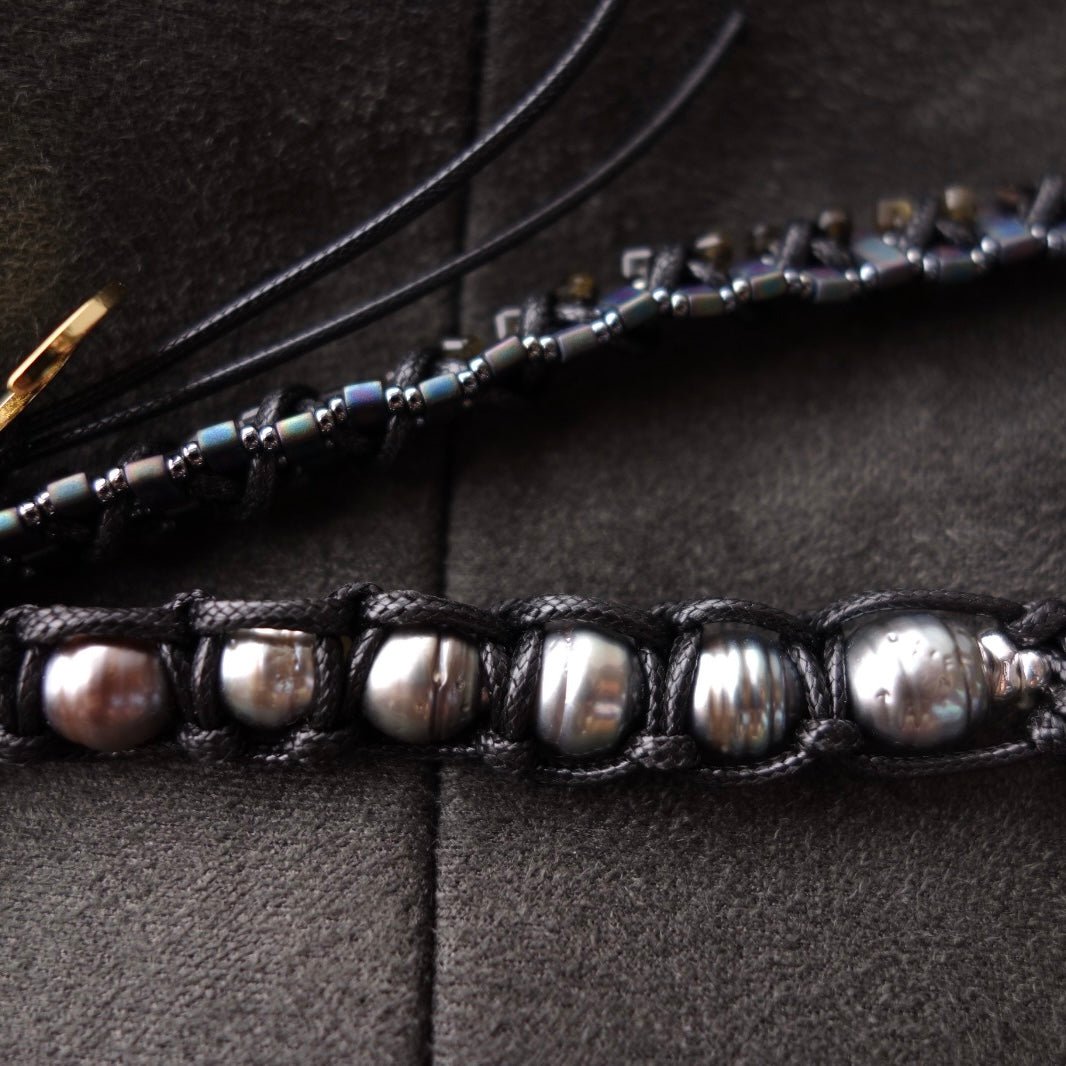 Black Woven Phone Strap with Tahitian Pearl - 5610 LUNATIC