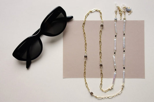 Linear White - The Sunglasses Chain - 5610 LUNATIC