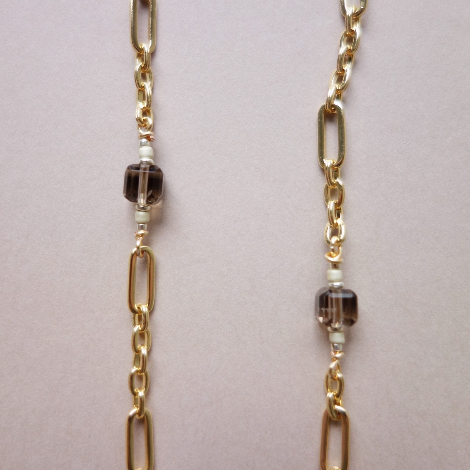 Linear White - The Sunglasses Chain - 5610 LUNATIC