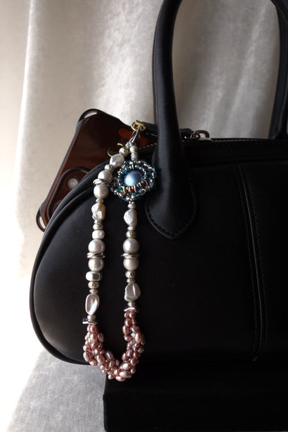 Lunara Phone Charm with Mabe Pearl - 5610 LUNATIC