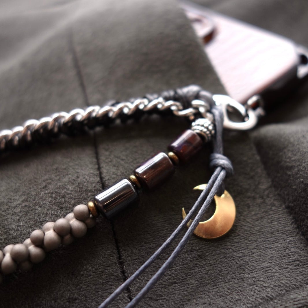 Matt Gray Phone Strap with Baroque Pearl & Natural Stone - 5610 LUNATIC